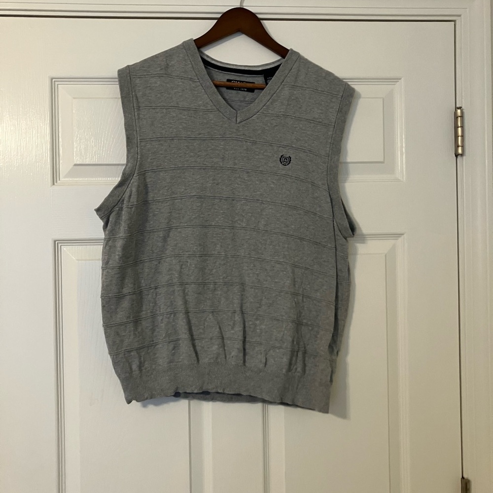 Chaps Gray V-Neck Men's Sweater Vest Size Large 100% Cotton